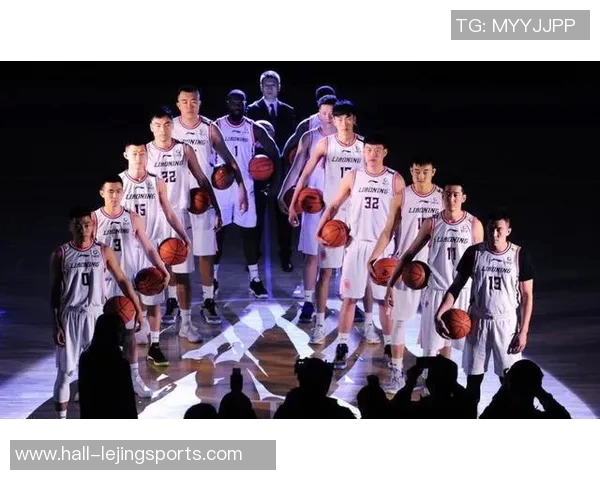 CBA篮球明星签名篮球限量发售球迷必备收藏品推荐